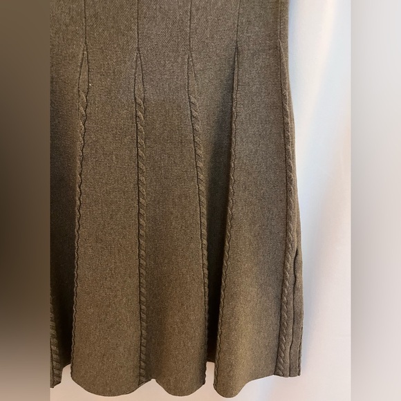 Max Studio Skirt - Picture 3 of 8